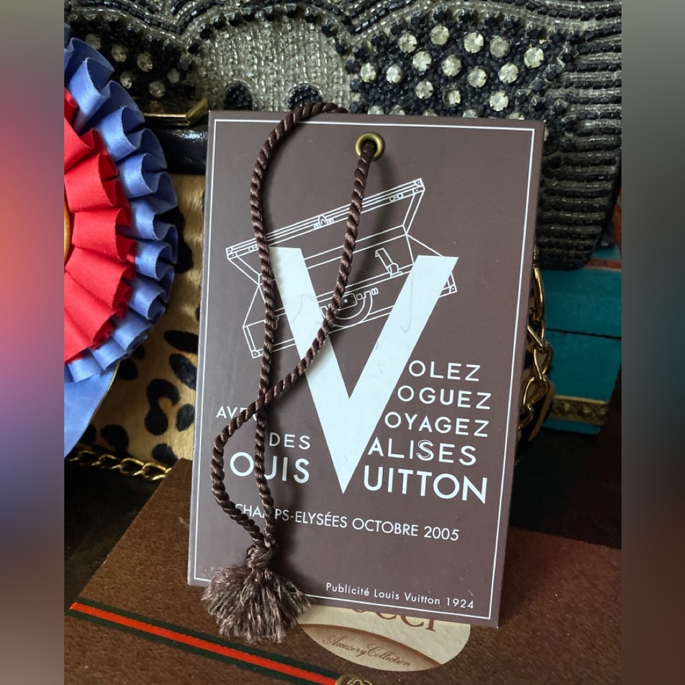 Ultra Rare LOUIS VUITTON Promotional VIP piece Gift Name LV LuggageTag Card